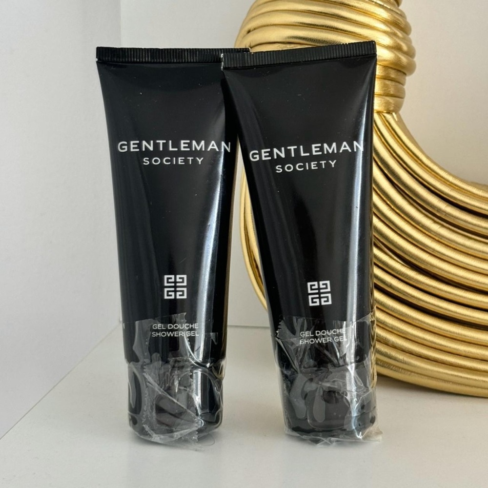 BUNDLE OF 2 GIVENCHY GENTLEMAN SOCIETY SHOWER GEL
